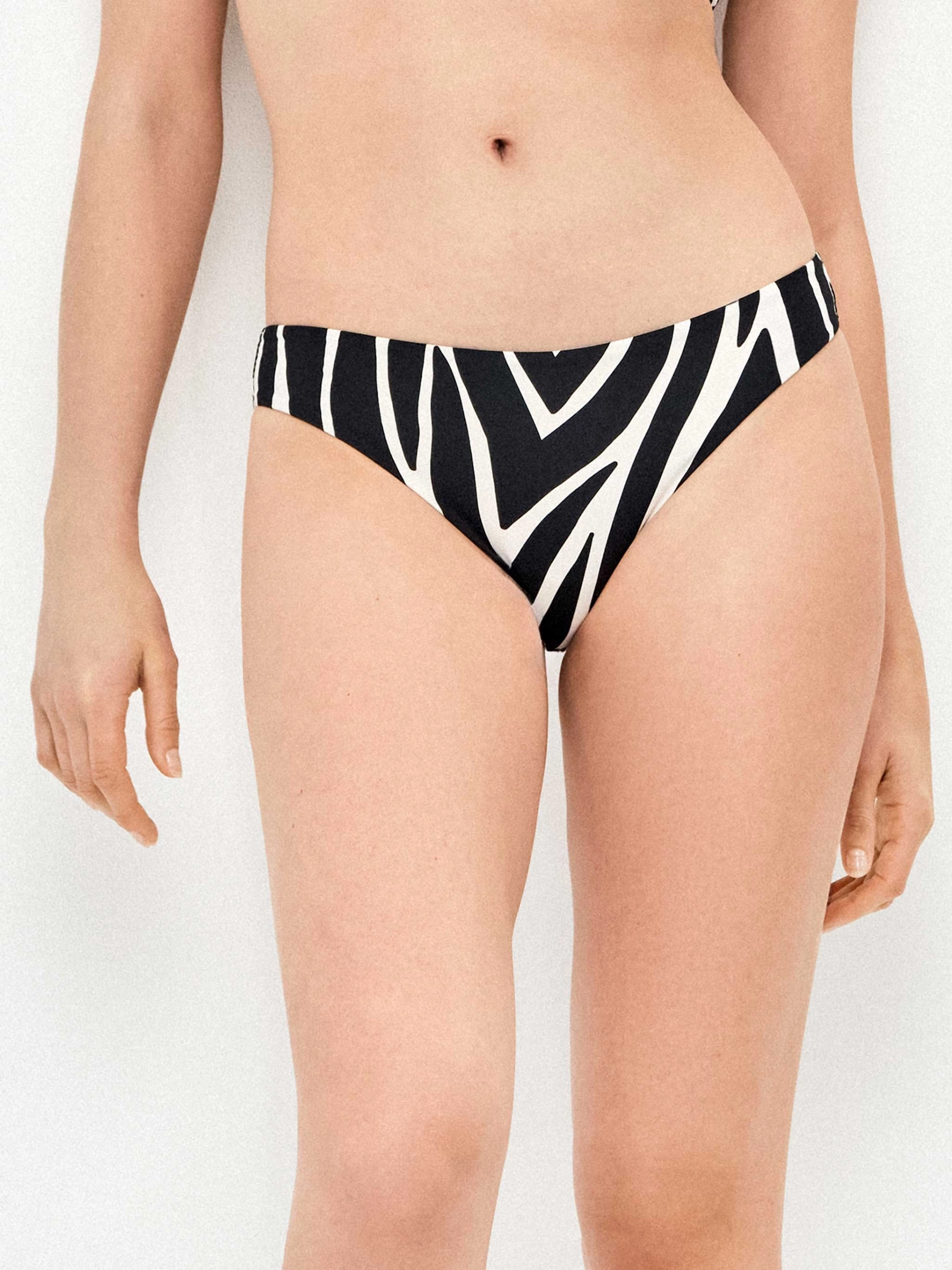 Donji deo kupaćeg kostima